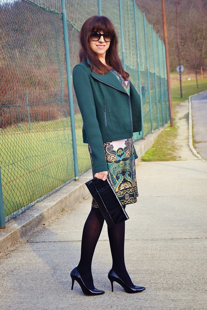 ootd_luxusný outfit_zelený kabát_lakovaná listová kabelka_Katharine-fashion is beautiful