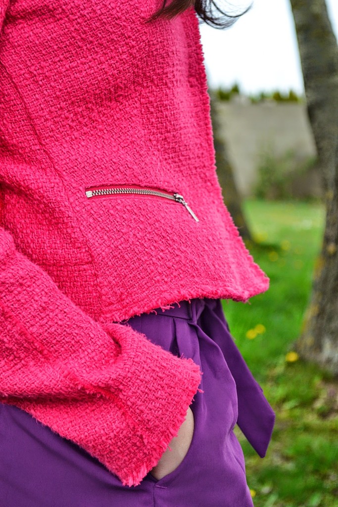 ružové sako_fialové šortky_detail_Katharine-fashion is beautiful