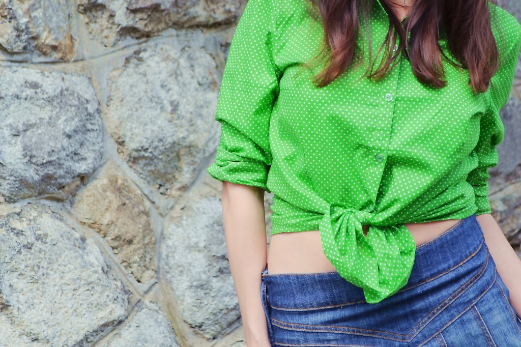 Fault crop top_Zelená bodkovaná košeľa More&More_Detail_Katharíne-fashion is beautiful_blog