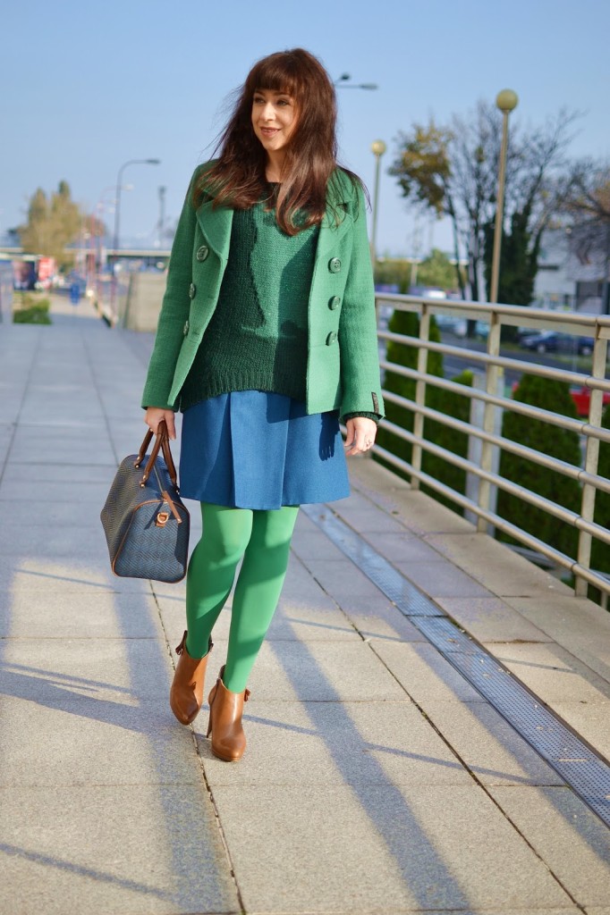 Debut_Katharine-fashion is beautiful_Zelené pančuchy_Zelený kabát_Katarína Jakubčová_Fashion blogger